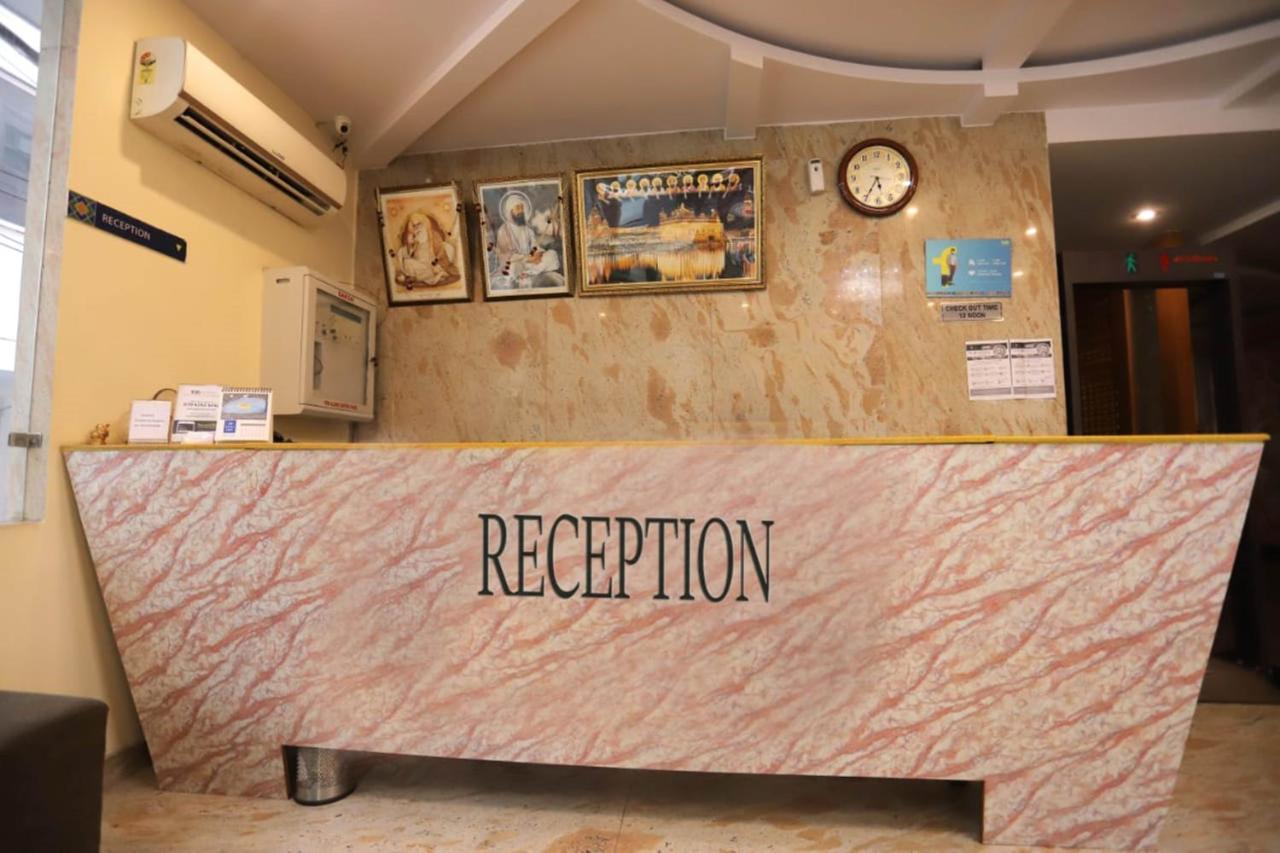 ניו דלהי Hotel Aries מראה חיצוני תמונה