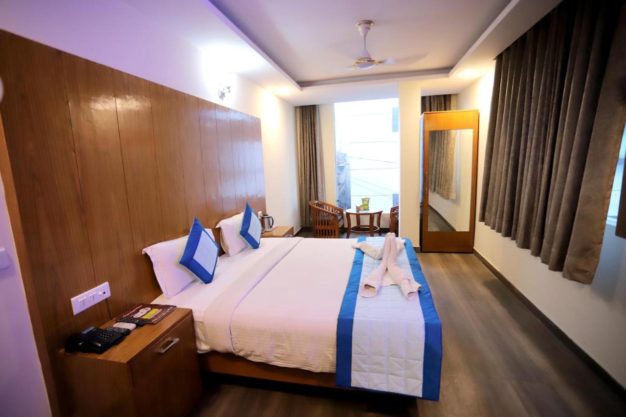 ניו דלהי Hotel Aries מראה חיצוני תמונה